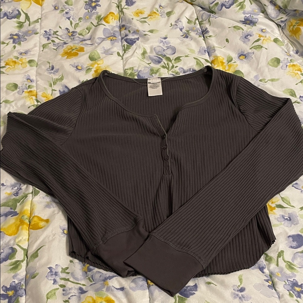 No Boundaries Charcoal Ribbed Long Sleeve Top